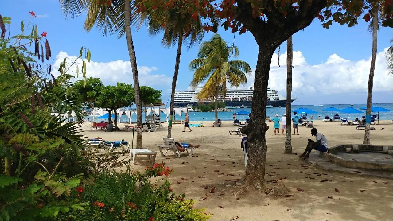 Apartment Sandcastles # E26 Ocho Rios Jamaica